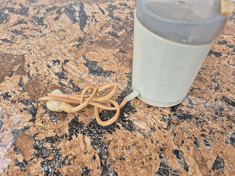 Vând rajnita veche fabricata in România