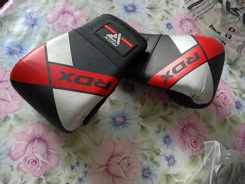 Ръкавици за бокс