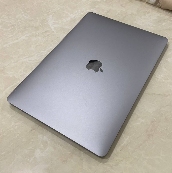 Macbook pro noutbuk