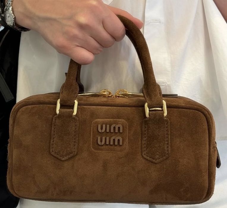 Замшевая сумка Miu Miu