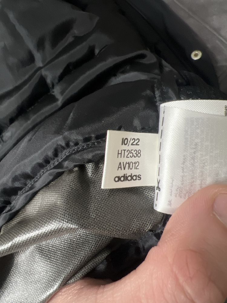 Продам куртку адидас оригинал adidas original