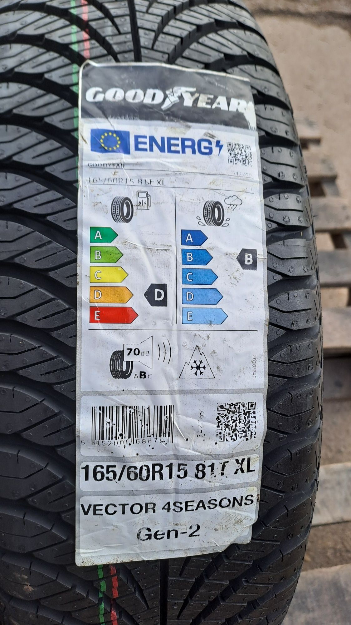 2бр. Нови Всесезонни 165/60/15 Goodyear Vector 4 Seasons Gen 2