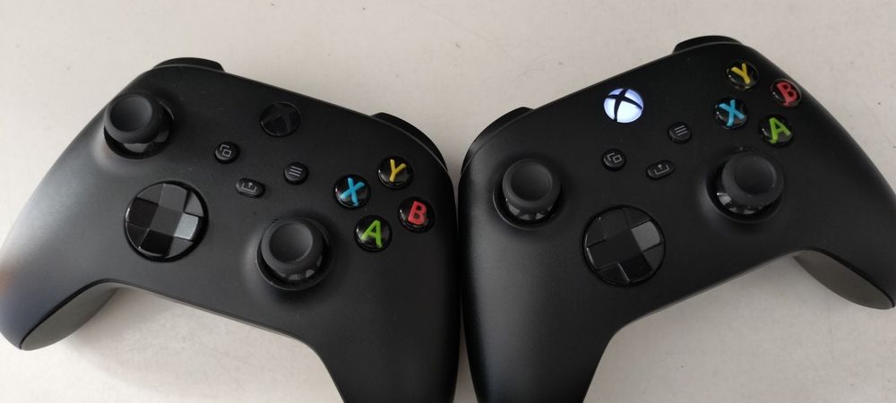 Xbox series X с играми и 2 геймпадами