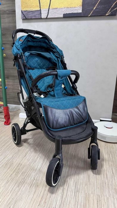 Продам коляску Dearest