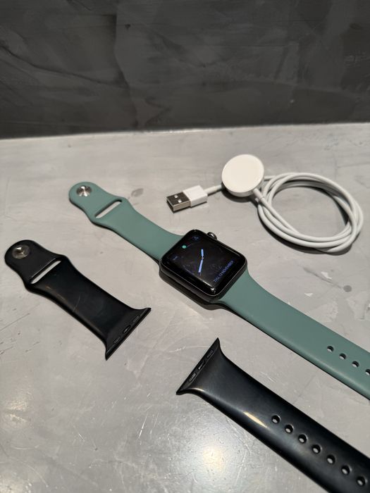 92% battery! Apple Watch series 3 42 mm