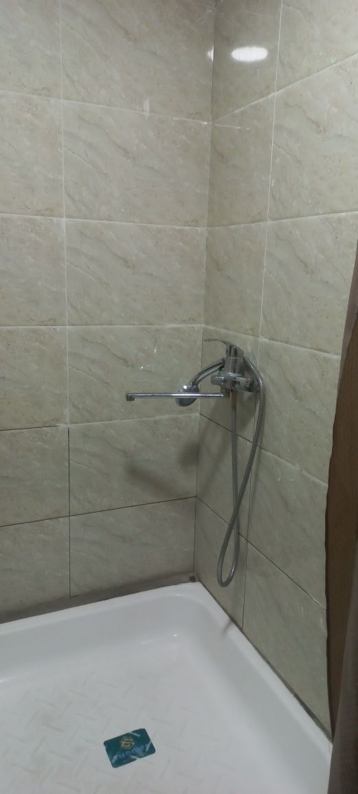 Srochno hamma waroiti bor, tv yoq faqat,  400$