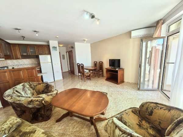 Продава се Двустаен апартамент в Созопол - 65 кв.м за 1428 €/кв.м - Снимка #2
