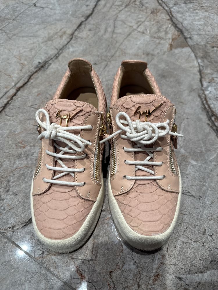 Маратонки Guiseppe Zanotti 37 1/2