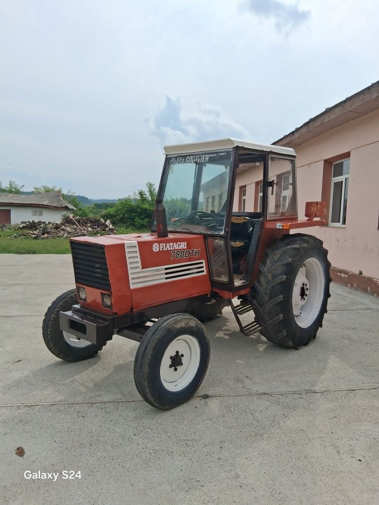 Tractor fiat 780