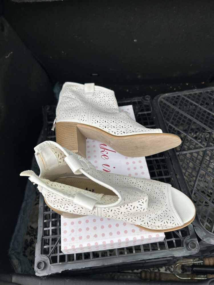 Botine/ pantofi piele noi
