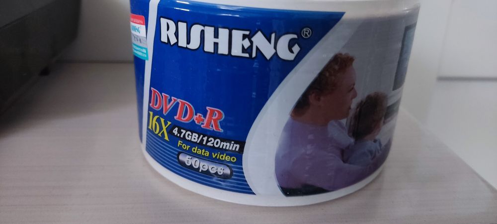 Продаю DVD-диски RISHENG DVD+R, 50 шт.