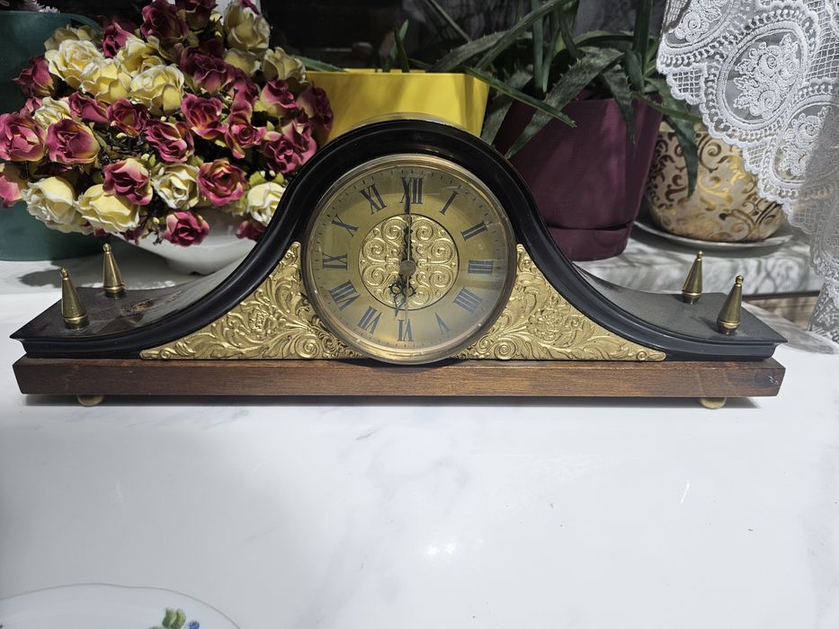 Продам часы с боем( Япония).