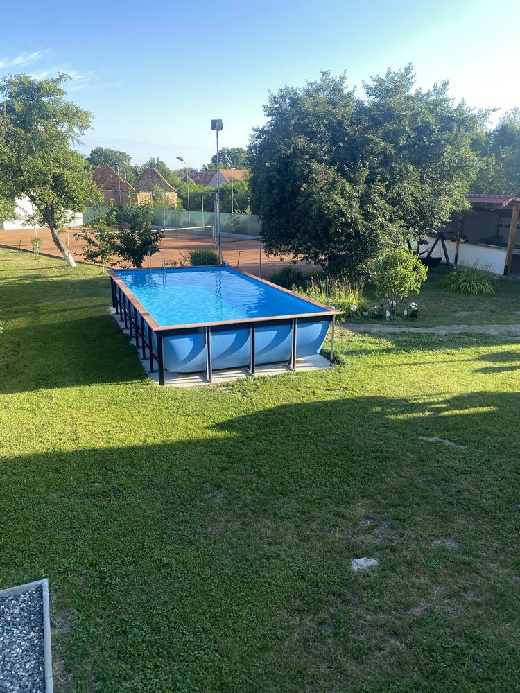 Cazare Casa de piatra piscina jacuzzi