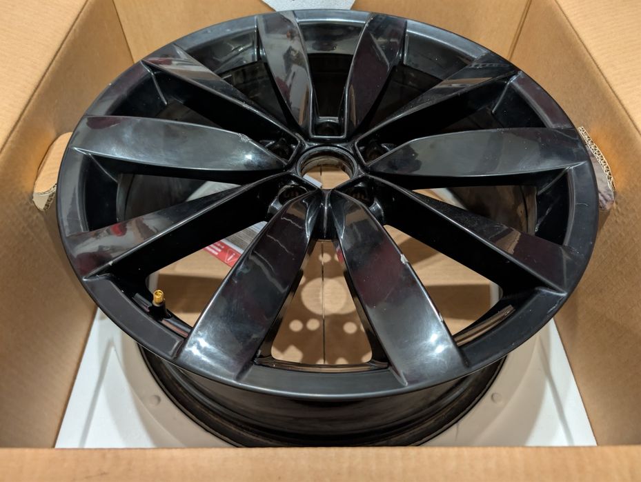 Vând jante Volkswagen Lugano Black 19" 8J ET41 5x112