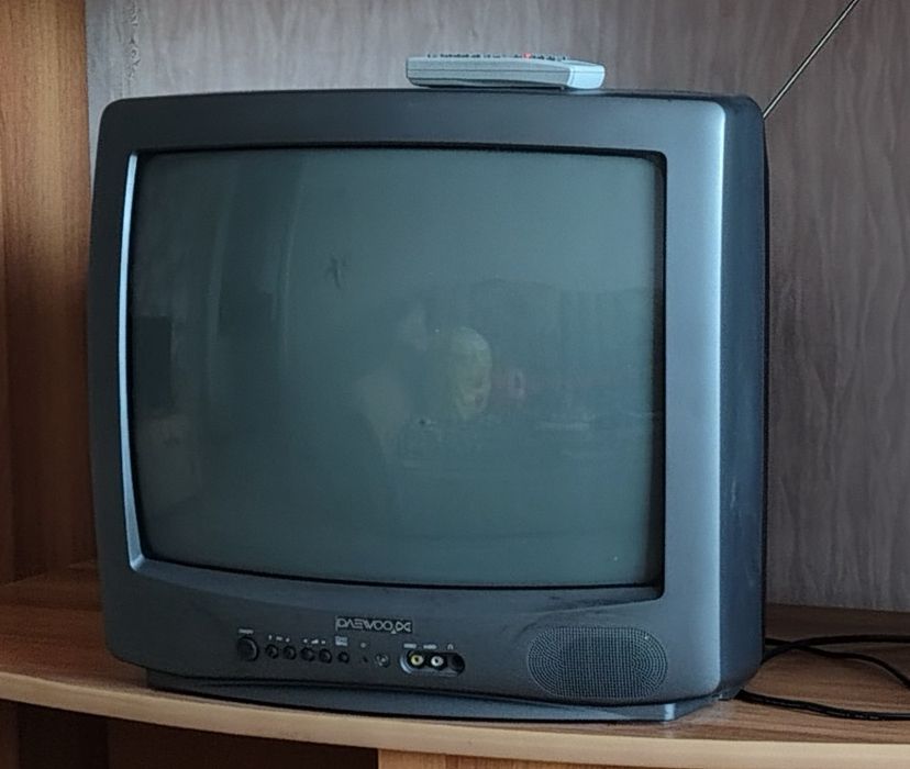 Продам телевизор