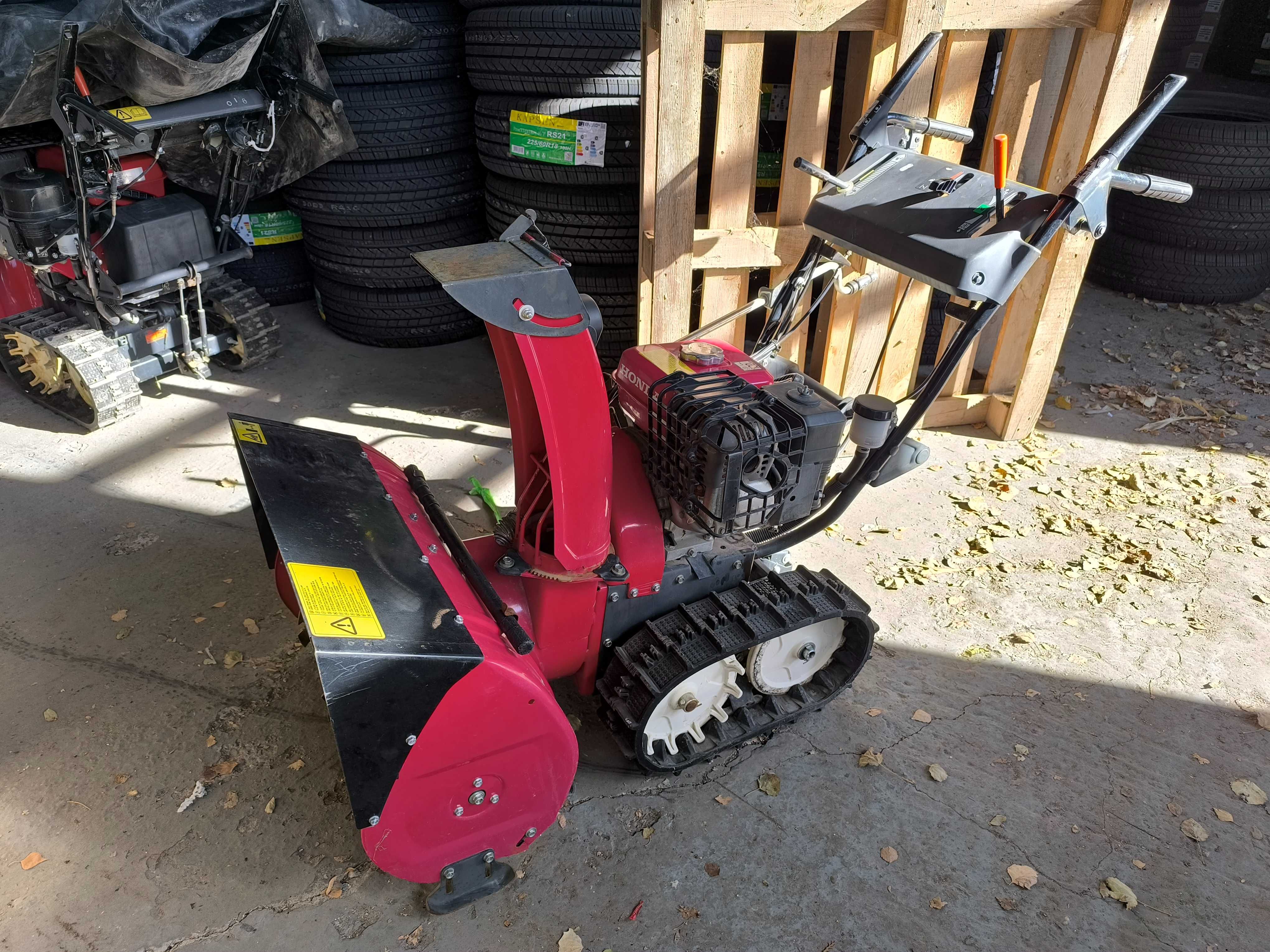 Снегорин Honda HS970 ETS/3400лв HONDA HS760/1800лв