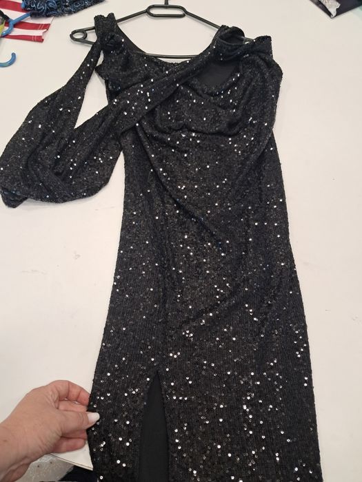 Rochie cu paiete neagra