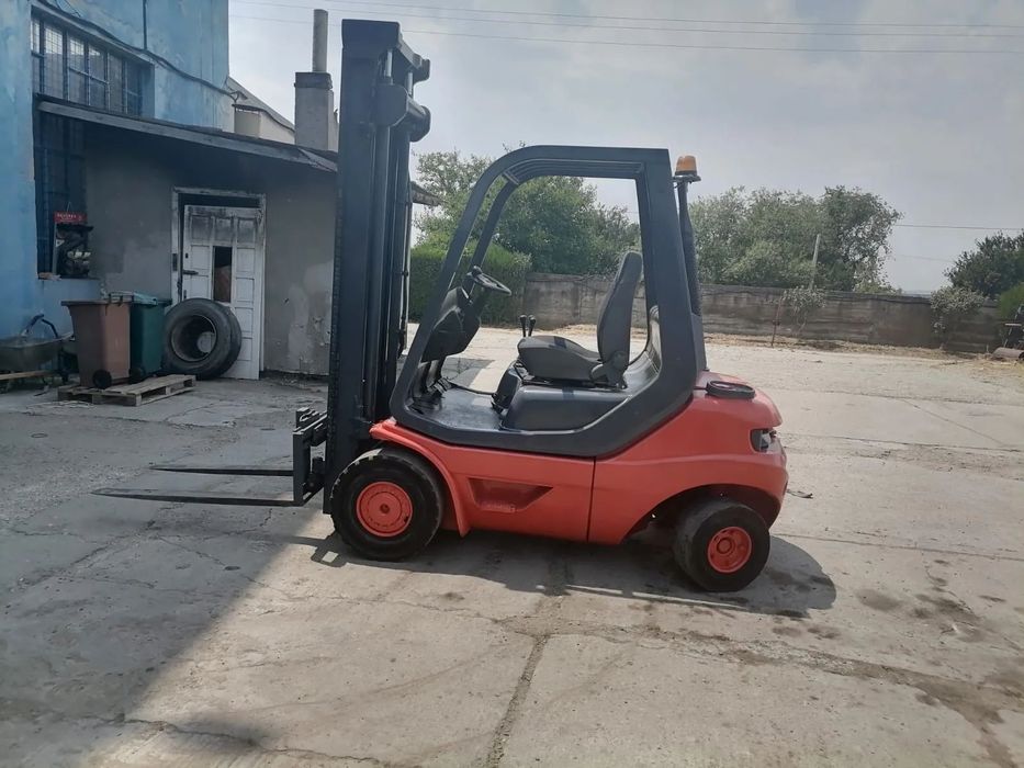 Linde H25D Persoana juridica vinde stivuitor Linde H25D fabricat 1999