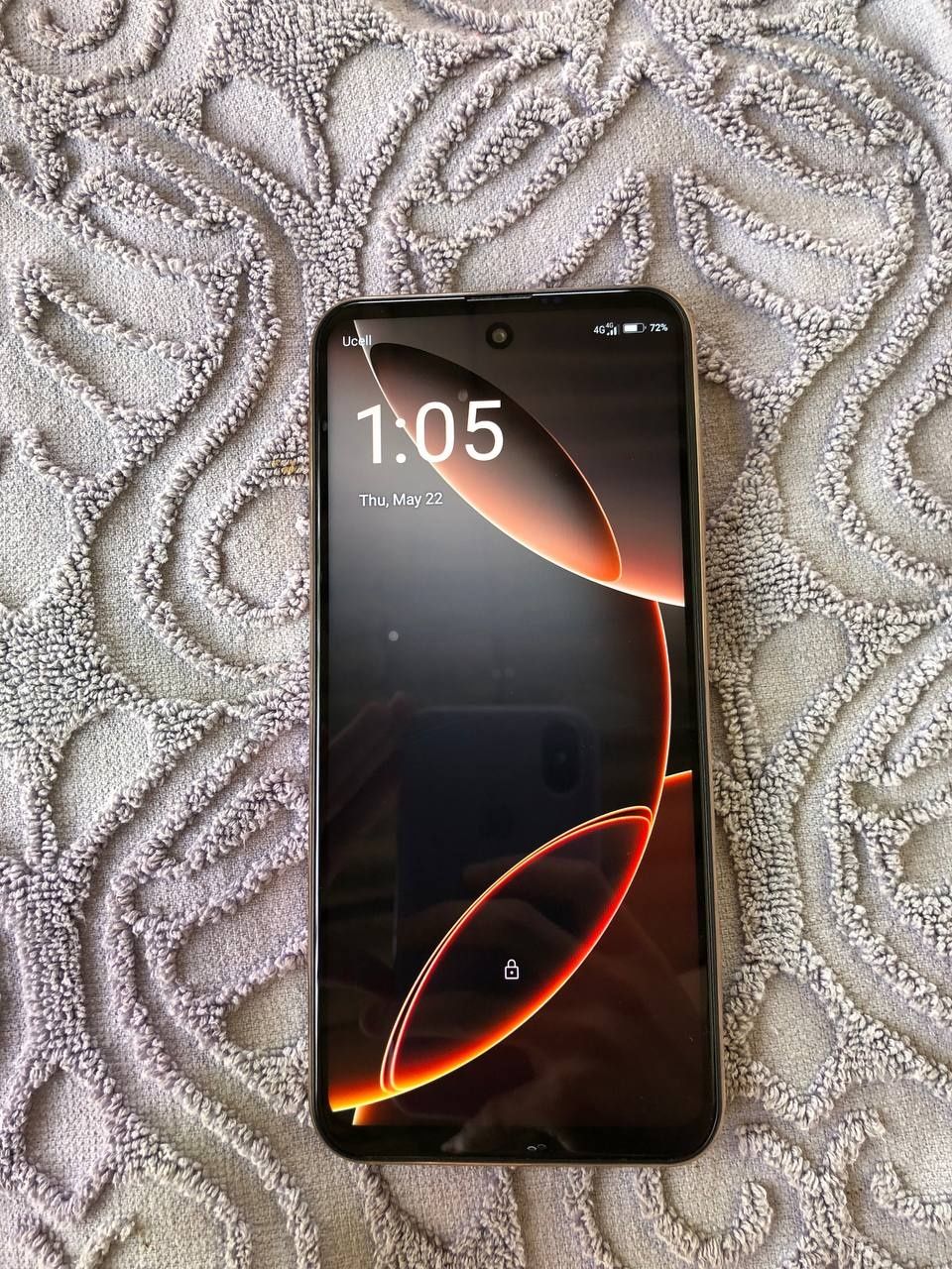 W&O X16 smartphone
