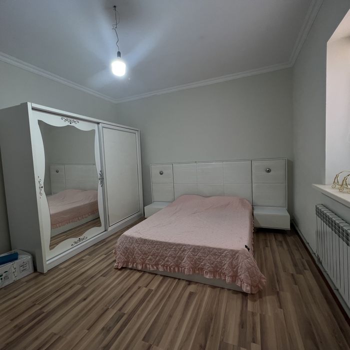 Спальный гарнитур 120000