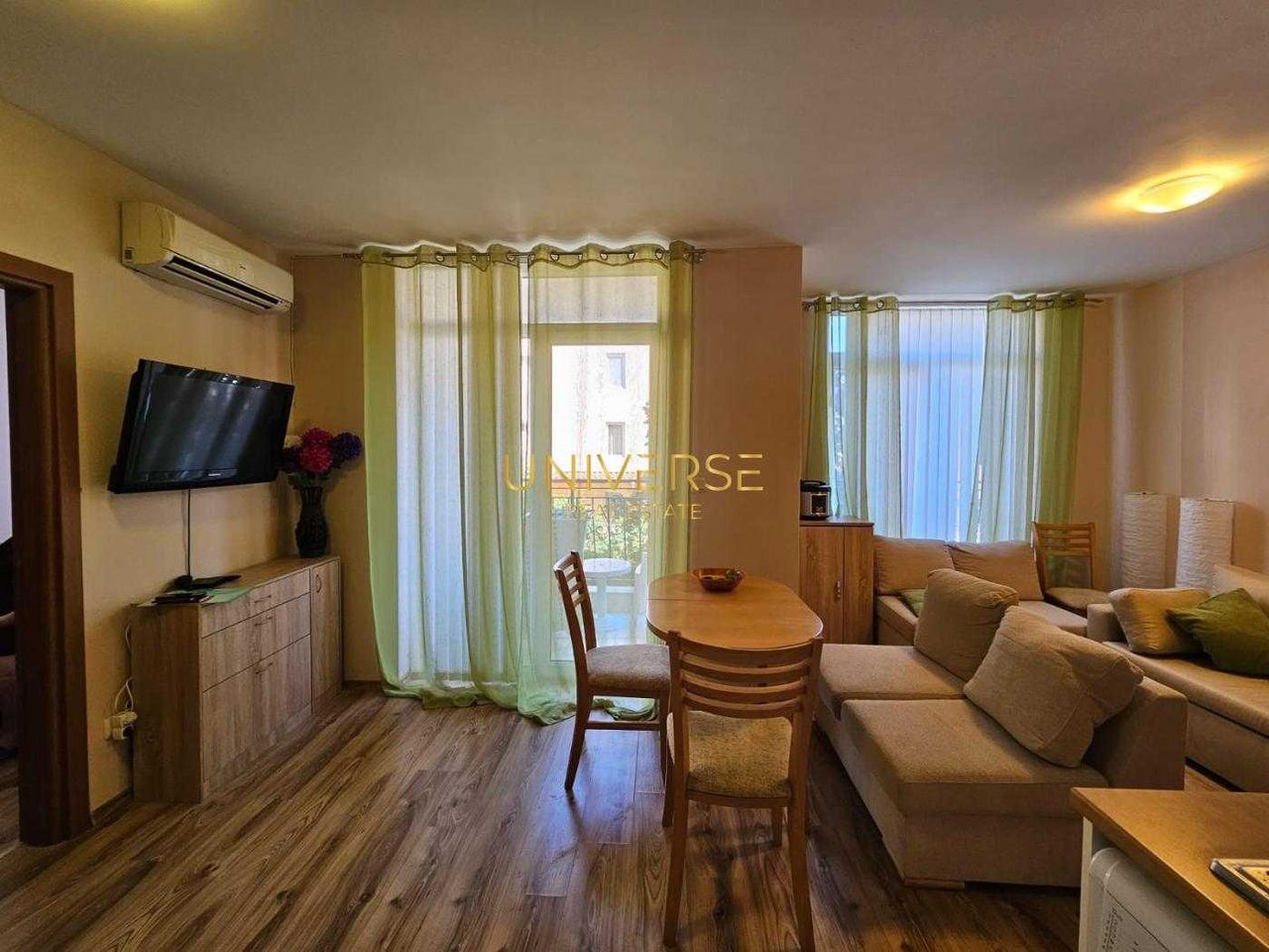 Продава се Двустаен апартамент в к.к. Слънчев бряг - 55 кв.м за 1237 €/кв.м - Снимка #2