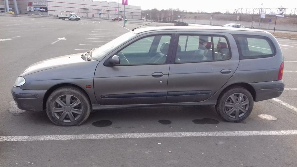 Dezmembrari  Renault MEGANE 1  1995  > 2006 1.9 dCi Motorina