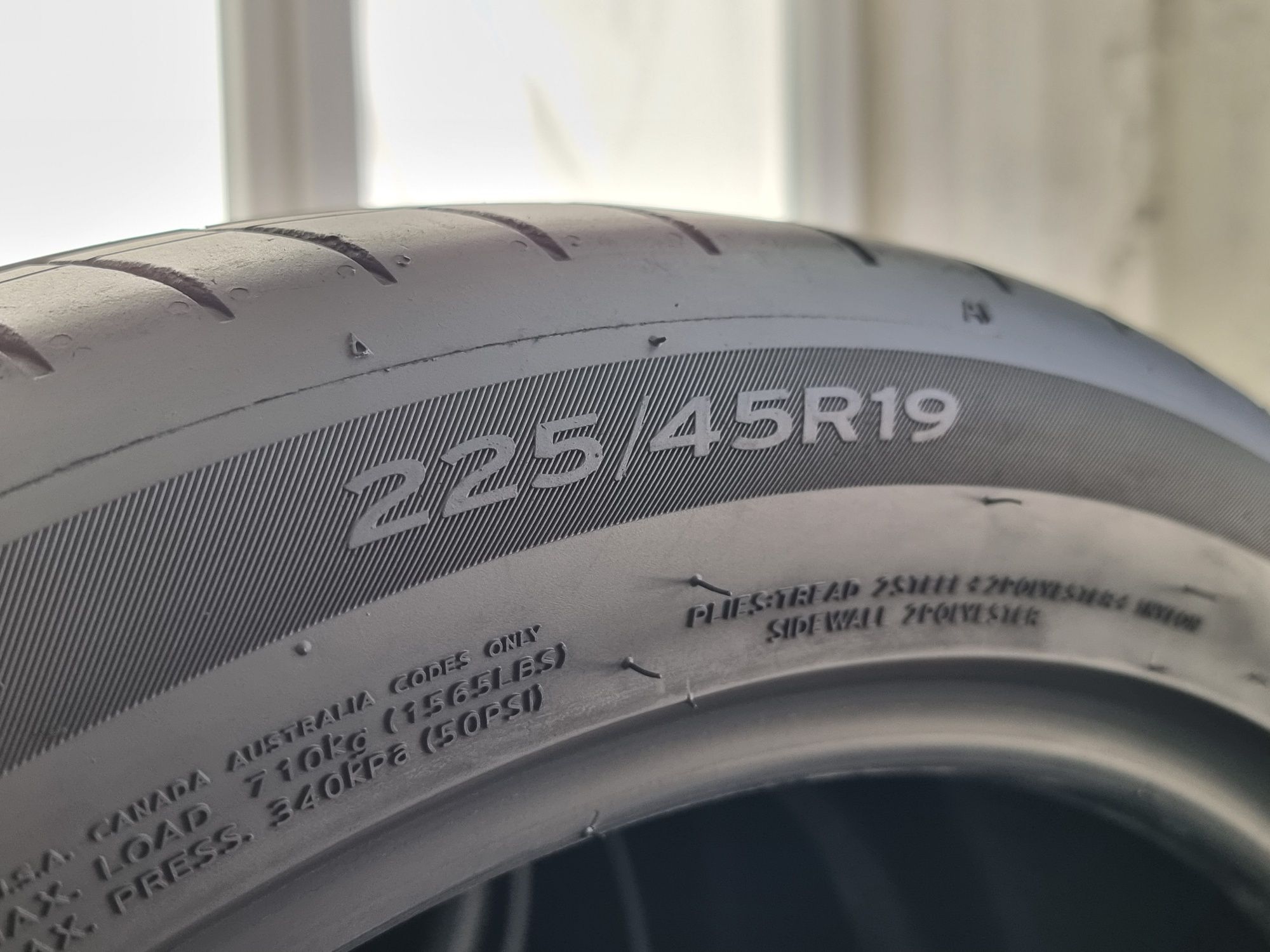 225/45/19 Hankook 4Броя: 300лв 6.2мм