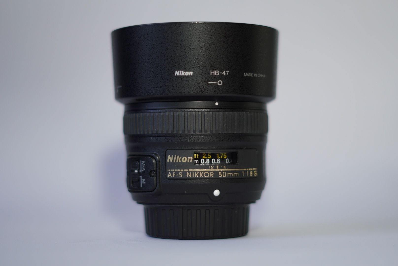 Nikon D5600 +3 обектива + статив + копче за long exposure