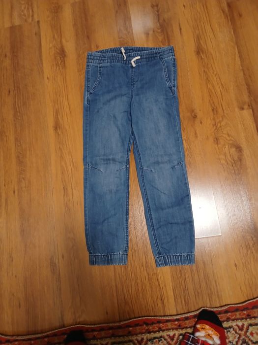 Джинсы унисекс , двух расцветок