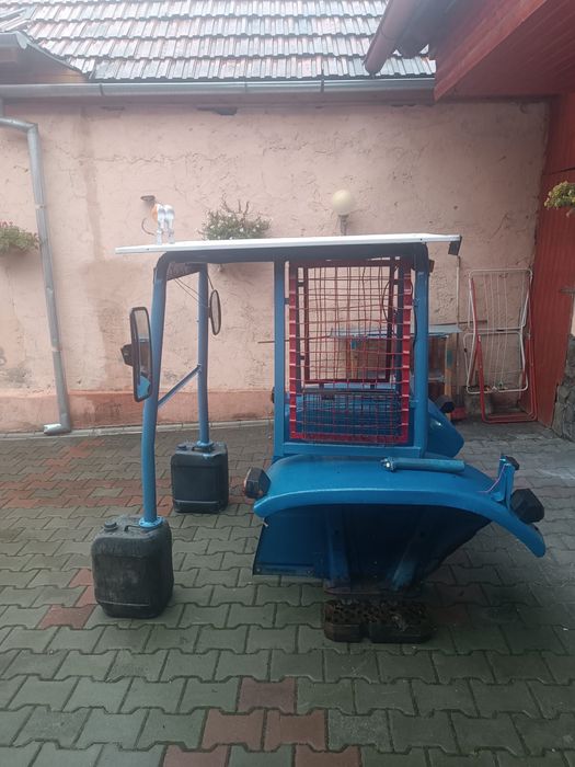 Cabină tractor in stare perfecta !!!
