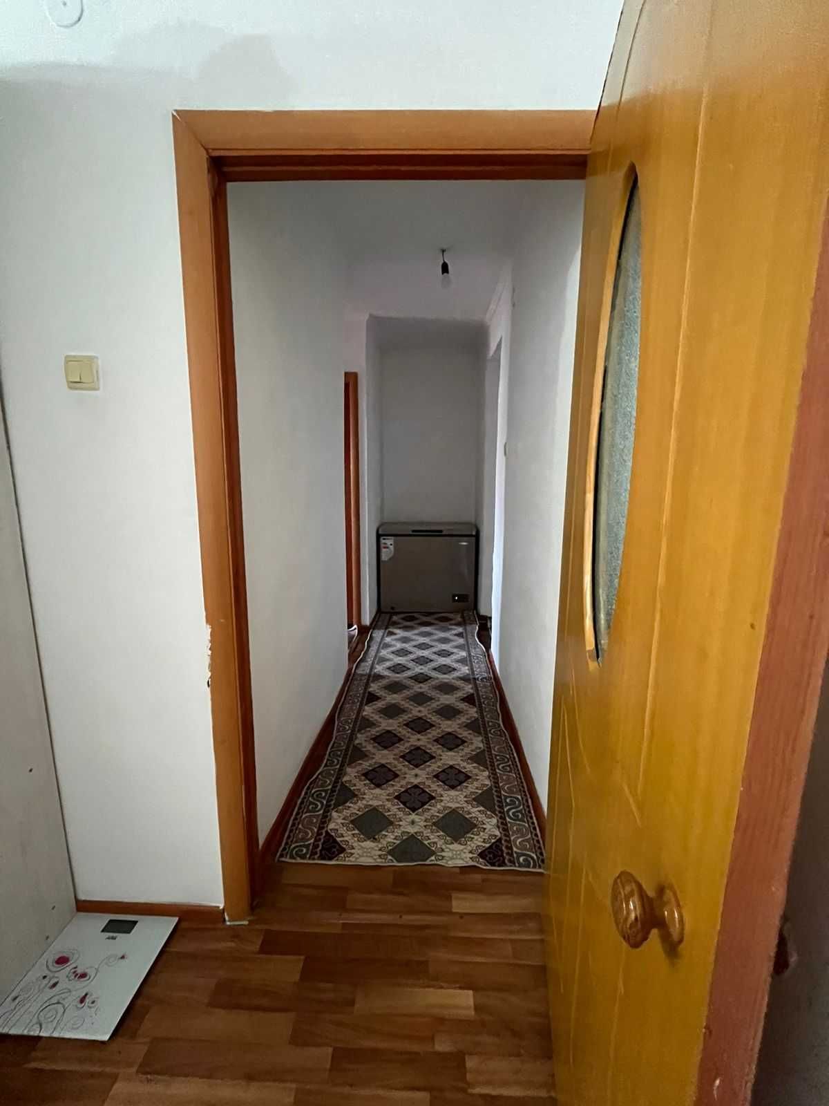 Продается 2-х комнатная квартира в центре Карабулак Ескельдинский р-н