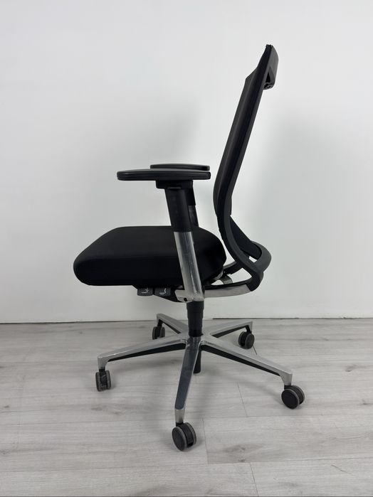 Ергономичен въртящ се стол Klöber Duera - различни дизайни