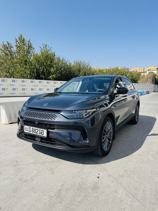 Leapmotor c11 hybrit 2024 yil 31.000 km yurgan
