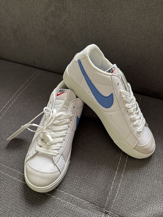 Обувь найк белая