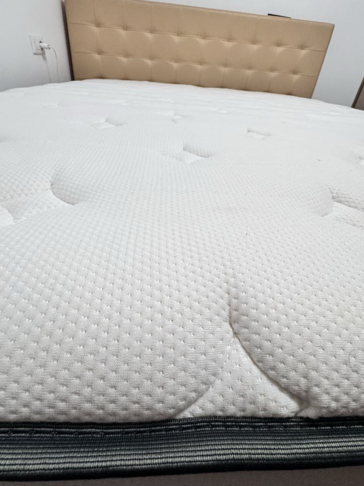 Saltea 160x200 cu memorie si arcuri pocket
