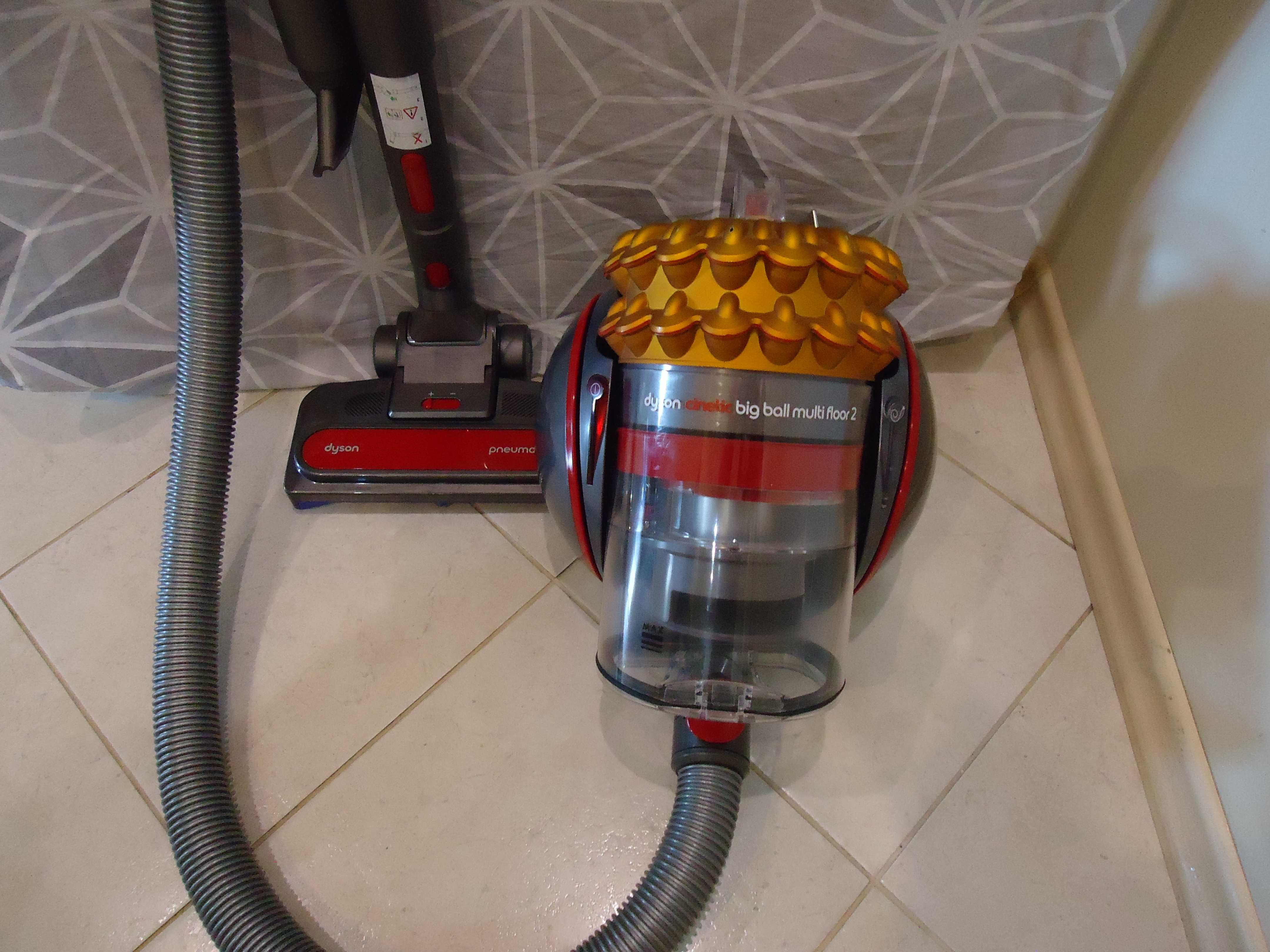 Прахосмукачка Dyson Big Ball Absolute 2