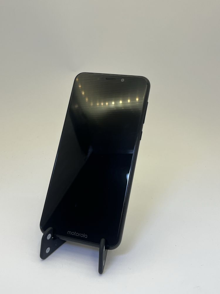 Motorola One XT1941-4, 64GB, 4GB RAM – Отлично състояние
