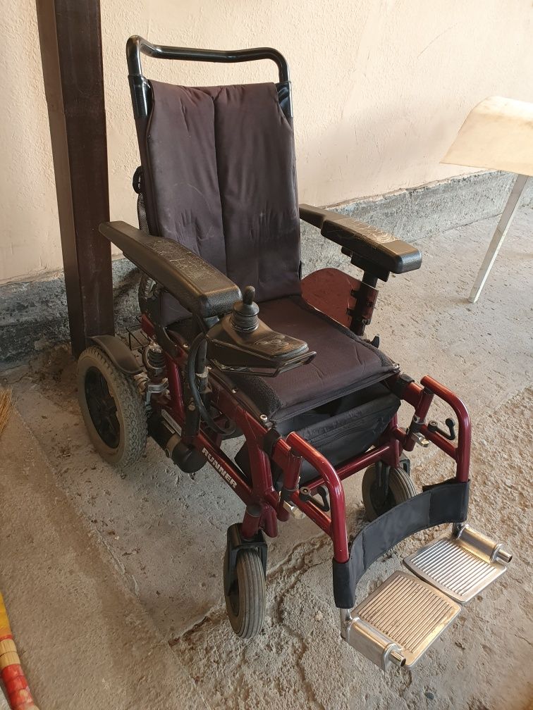 Инвалидный коляска производство ю.корея электрическая.