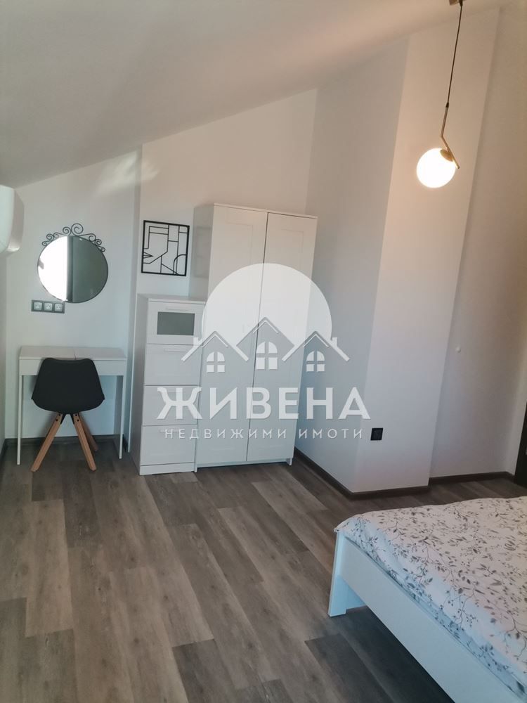 Дава се под наем Четиристаен апартамент в к.к. Св.Св. Константин и Елена - 105 кв.м за 900 € - Снимка #11