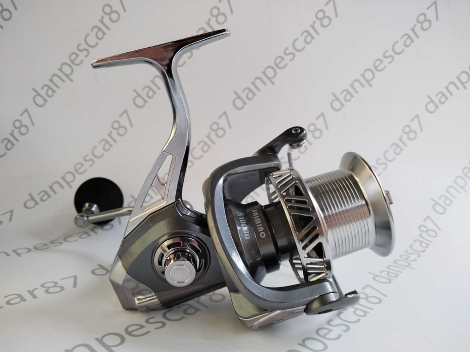 Mulineta CRAP SAIMINO JS10000 Long Cast Capacitate: 0,40mm/240m