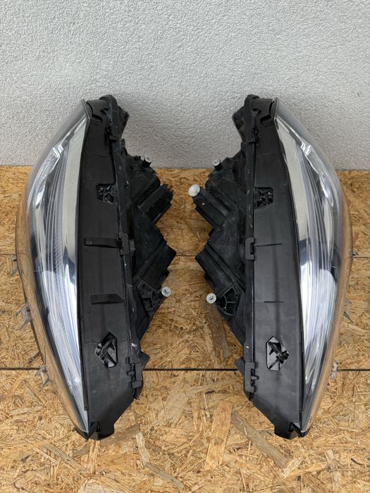SET Far stanga dreapta Mercedes GLA H247 Full LED MULTIBEAM Originale