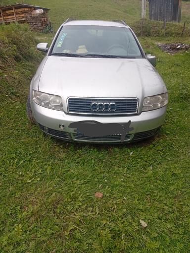 Vand audi a4 2.5v6