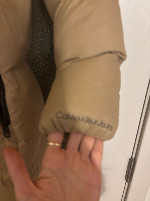 Calvin Klein пухени якета