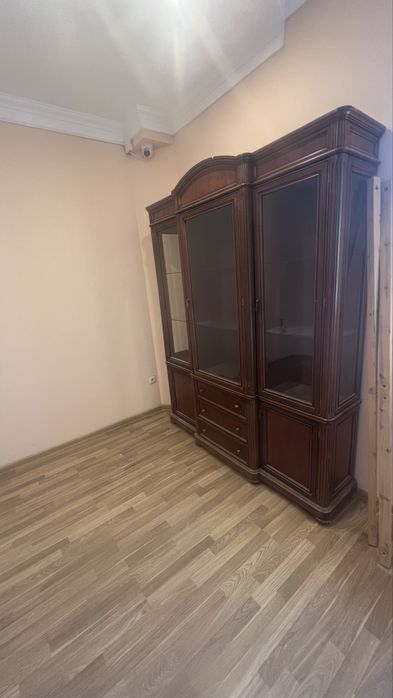 Шкаф для спальни чисто дерево