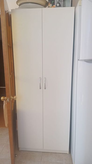 Продам шкаф в хорошем состояний