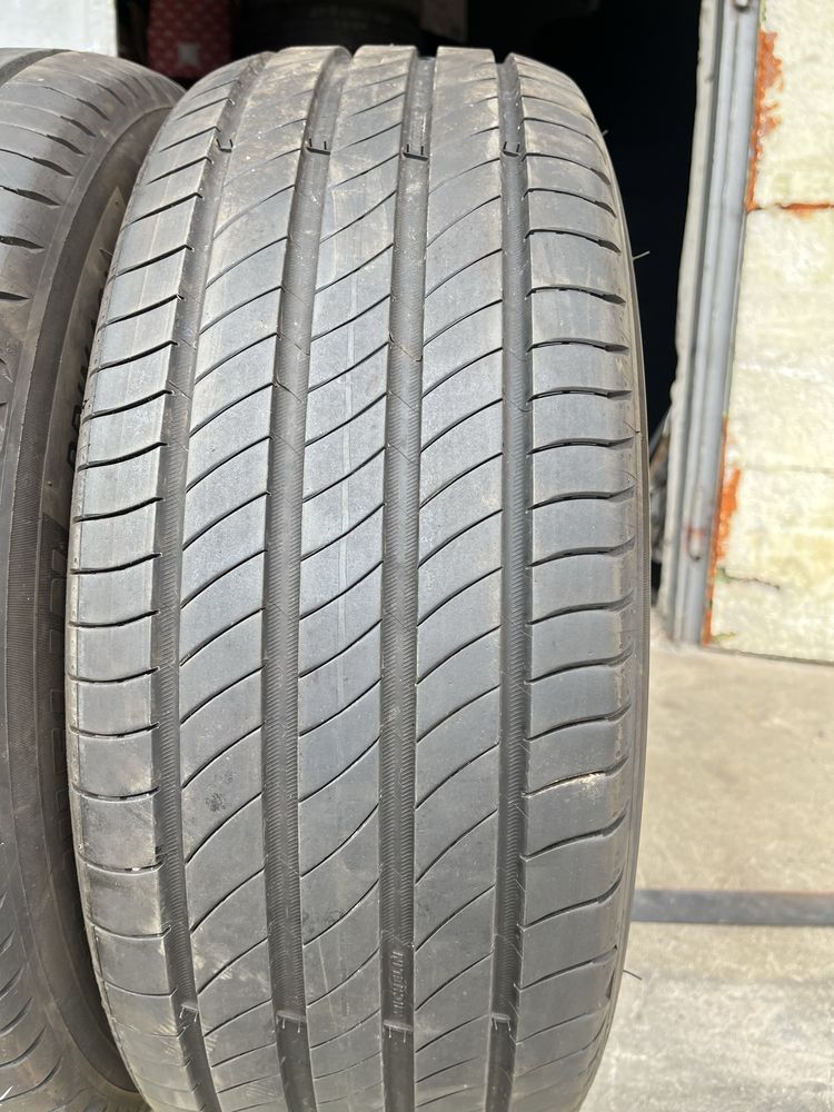 2 бр. летни гуми 215/55/17 Michelin DOT 1323 6 mm