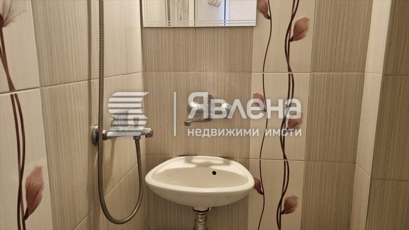 Обзаведен 1-стаен апартамент до метростанция