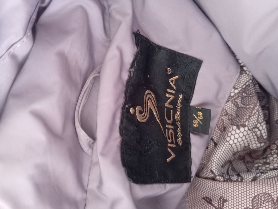 Продам зимнюю куртку