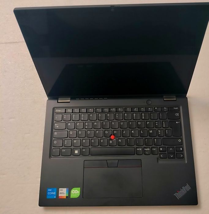 Laptop Lenovo Thinkpad yoga 13.3", 16 GB ddr5, ssd 512, touchscreen,