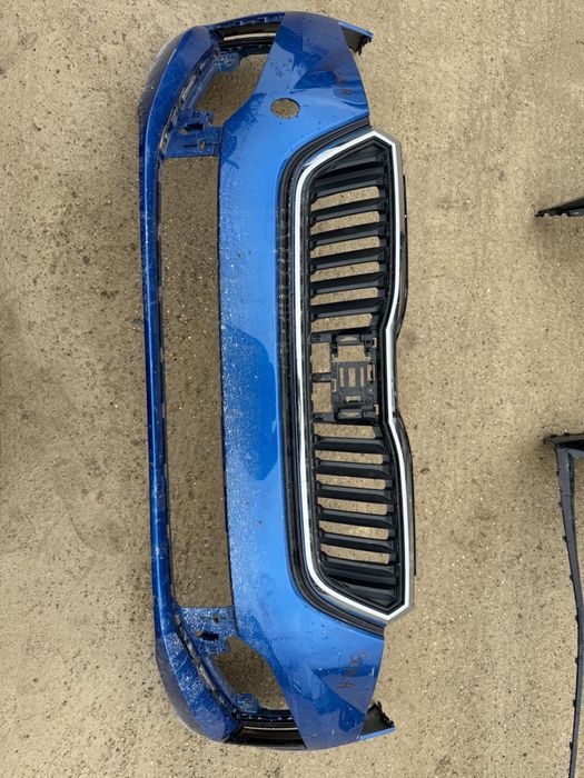 Bara fata + grila centrala Skoda Scala Albastra 2019/2020/2021/2022/23
